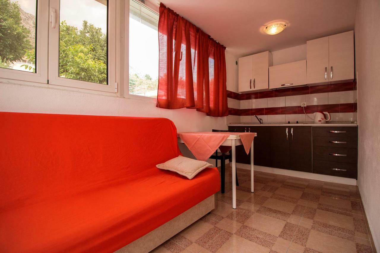 Mrkonjic Branko & Marija Apartmani Omiš Exterior foto