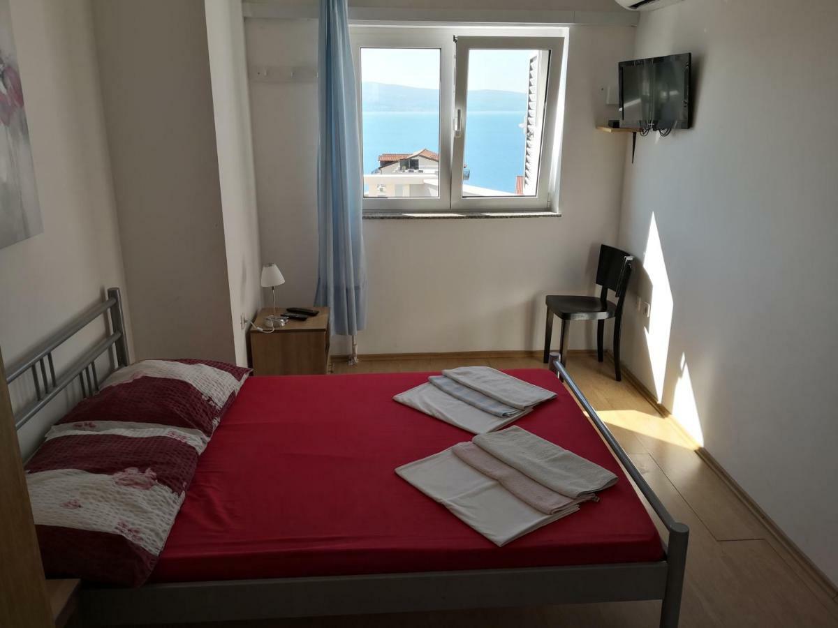 Mrkonjic Branko & Marija Apartmani Omiš Exterior foto