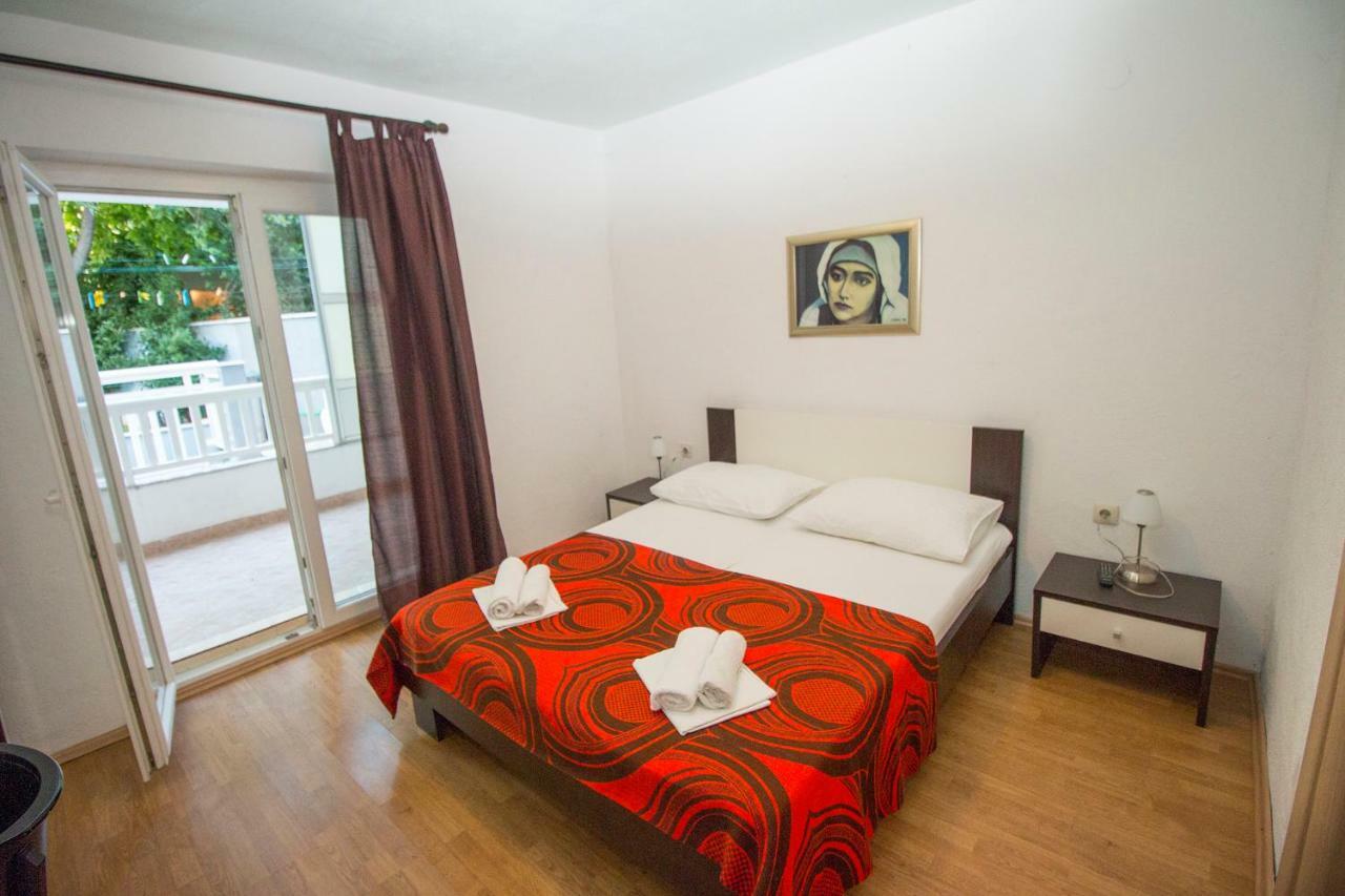 Mrkonjic Branko & Marija Apartmani Omiš Exterior foto